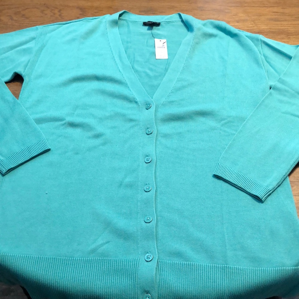 Talbots NWT S Boyfriend Cardigan Seeater